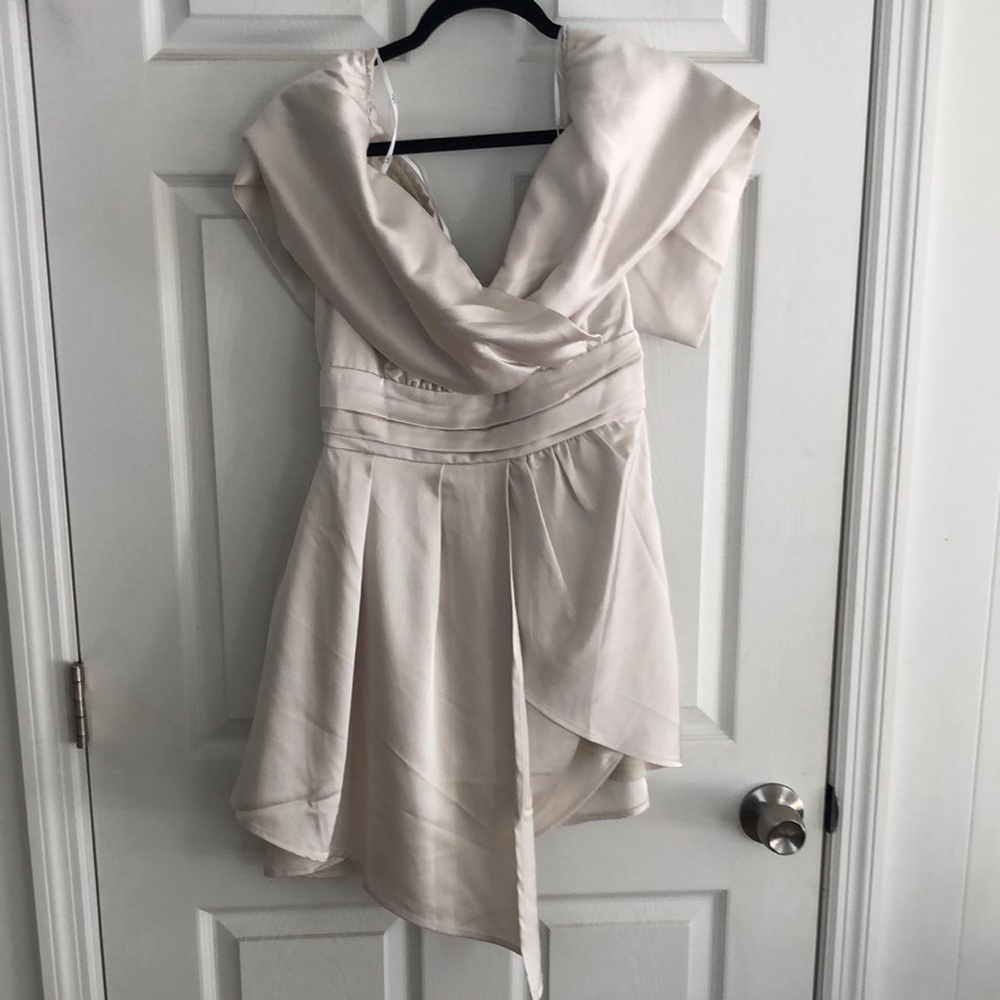 Lulu’s Always Celebrating Ivory Satin Off The Shoulder Mini Dress - NWT - M